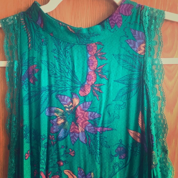 Free People Tops - Free people tunic🌿